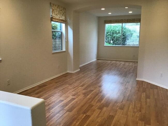 Building Photo - A Spacious and Serene Oasis in the Heart of Verdigris