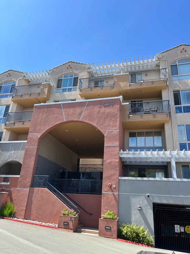Building Photo - 3877 Pell Pl Unit 312