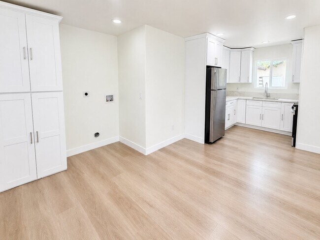 Photo - 25423 State St Unit 2