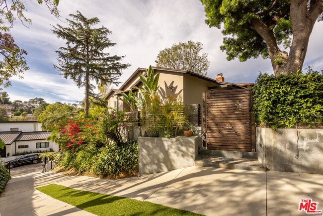 Photo - 3424 Primera Ave