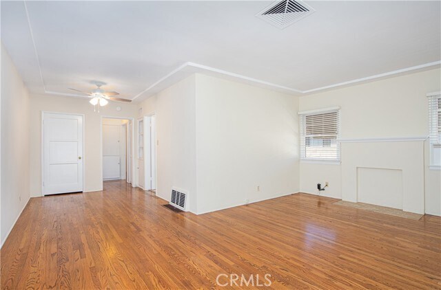 Photo - 1562 Riverside Dr