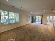 Photo - 72 Gardenhouse Way