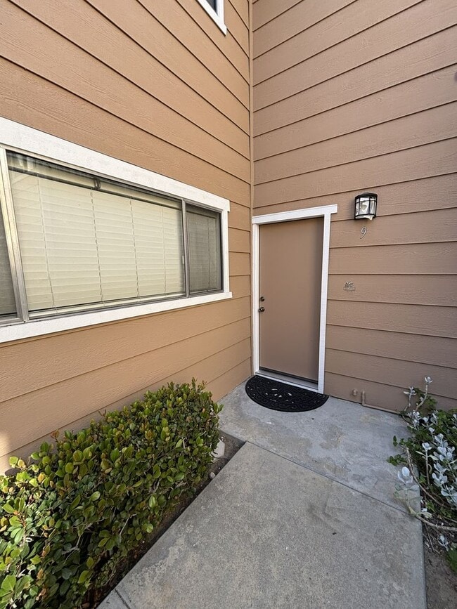 Photo - MOVE IN READY Updated La Habra condo