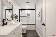 Photo - 1307 Tamarind Ave Unit 3