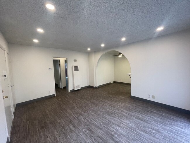 Photo - 3419-31 Keystone Ave Unit 31 02