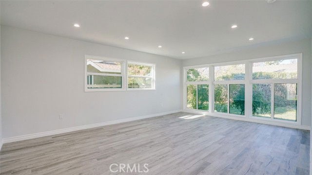 Photo - 22135 Kittridge St