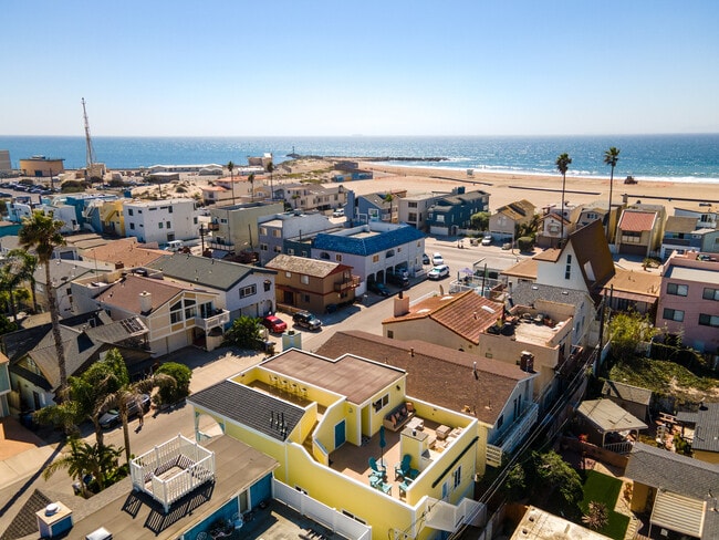 Photo - 121 Los Angeles Ave