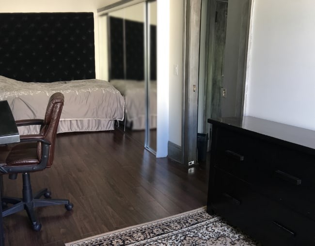 Photo - 108 W 2nd St Unit 206