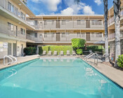Pool - Regency Gardens Apartments