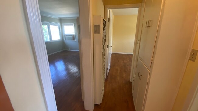 Photo - 11662 Chandler Blvd Unit B