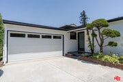 Photo - 12800 Stanwood Dr House