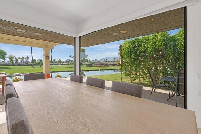 Photo - 6 Barnard Ct