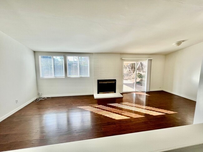 Photo - Spacious 3 bedroom 2 bathroom home in Birdland neighborhood.. Huge backyard!