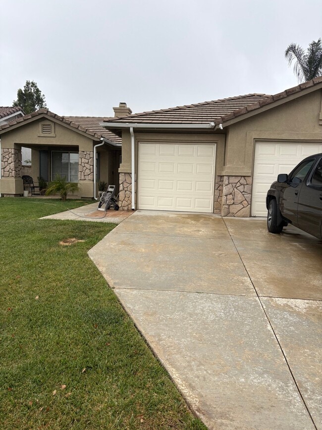 Photo - 35887 Lourdes Dr