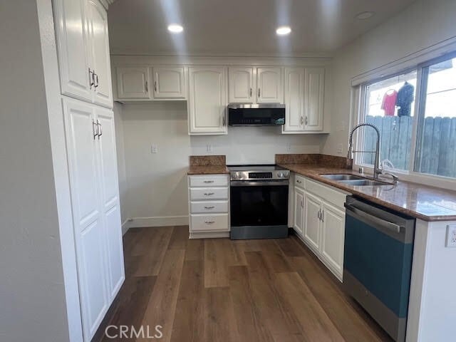 Photo - 520 Breezewood Ct