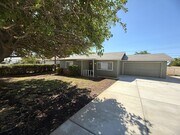 Photo - Charming 2 bed 1 bath in Yucaipa, Ca. House
