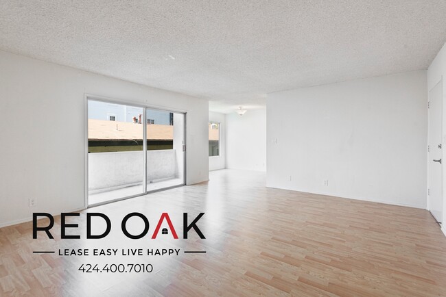 Building Photo - 319 S Clark Dr