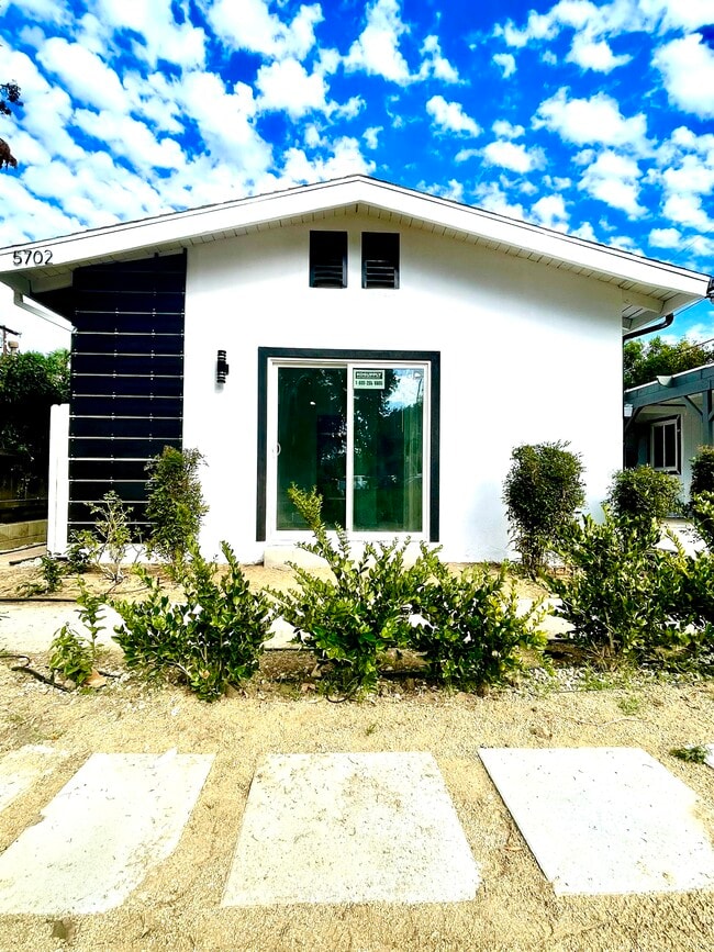 Photo - 5700 Vanalden Ave Unit Studio