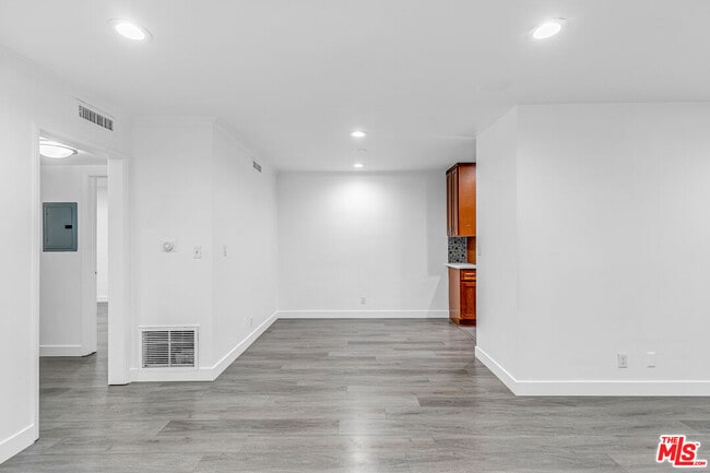 Photo - 1837 N La Brea Ave Unit 2