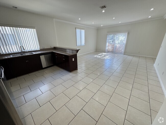 Building Photo - 6714 Balboa Blvd Unit 3 Rental