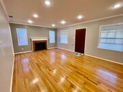 Living Room - 140 N Berkeley Ave