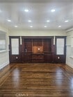 Photo - 711 S Broadway