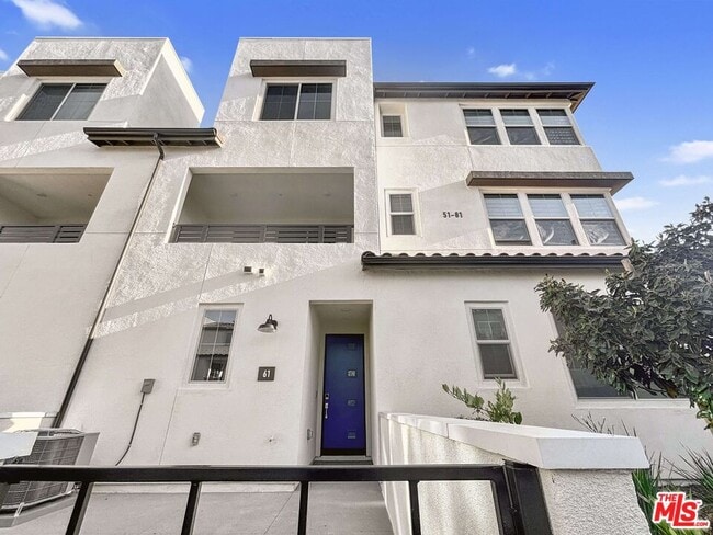 Building Photo - 61 Harness Wy