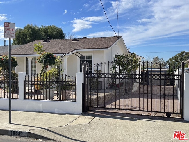 Photo - 10631 Tinker Ave