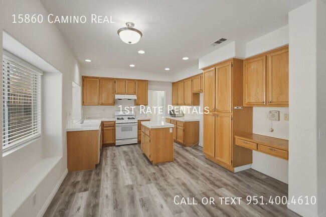 Photo - 15860 Camino Real