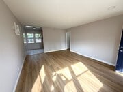 Photo - 2830 Montrose Ave Unit #B