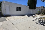 Photo - 300 S La Peer Dr Apartments Unit A