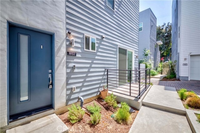 Photo - 1937 Griffith Park Blvd Condo