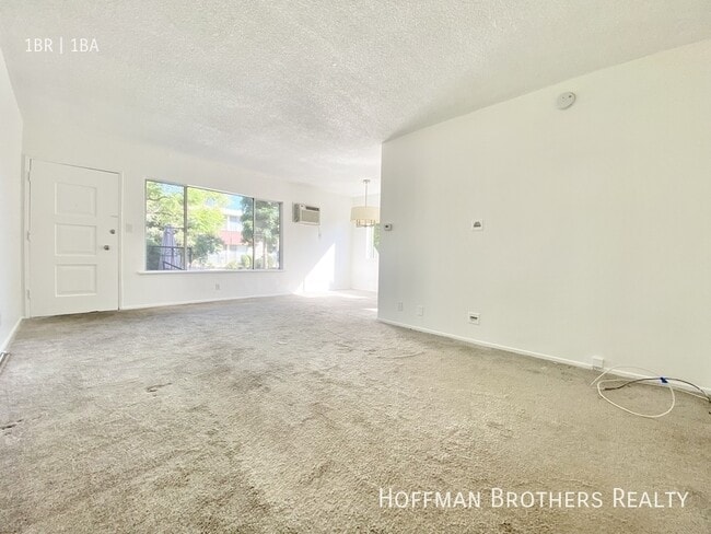 Photo - 915 N Spaulding Ave Unit 2