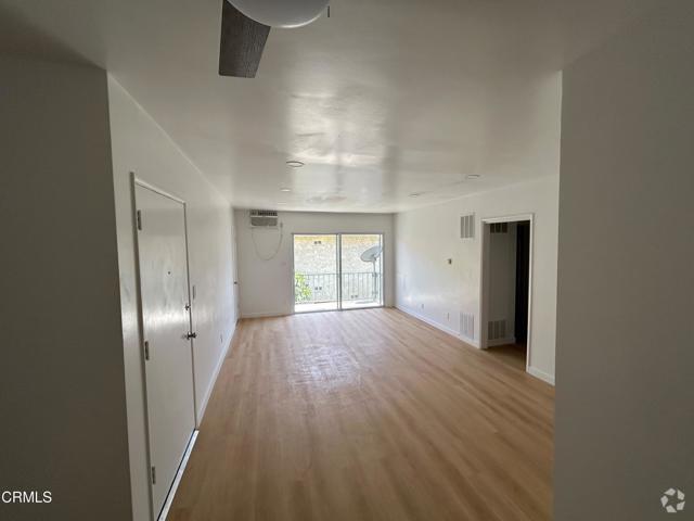 Building Photo - 121 S Chester Ave Unit 12 Rental