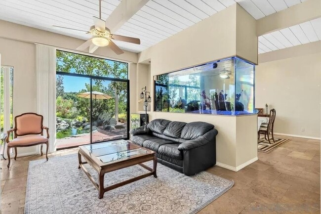 Photo - 4588 Conrad Dr