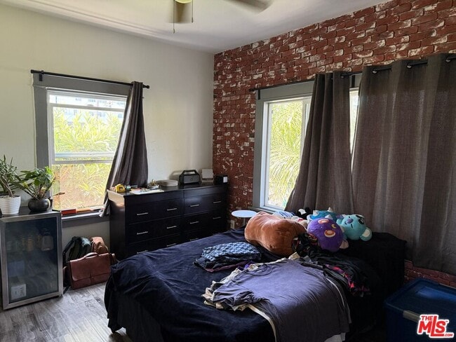 Photo - 316 N Bixel St