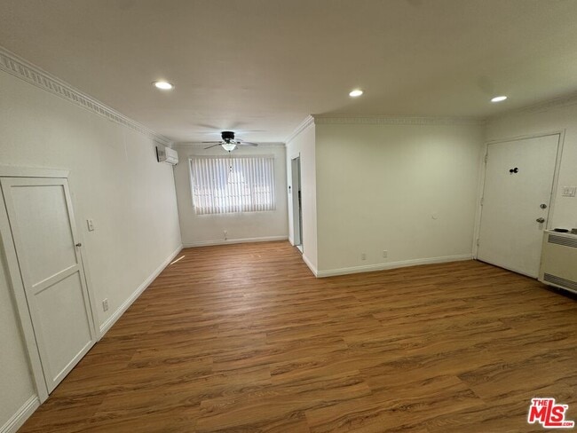 Photo - 1142 S Bedford St