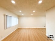Photo - 13129 Oxnard St Apartment Unit 19