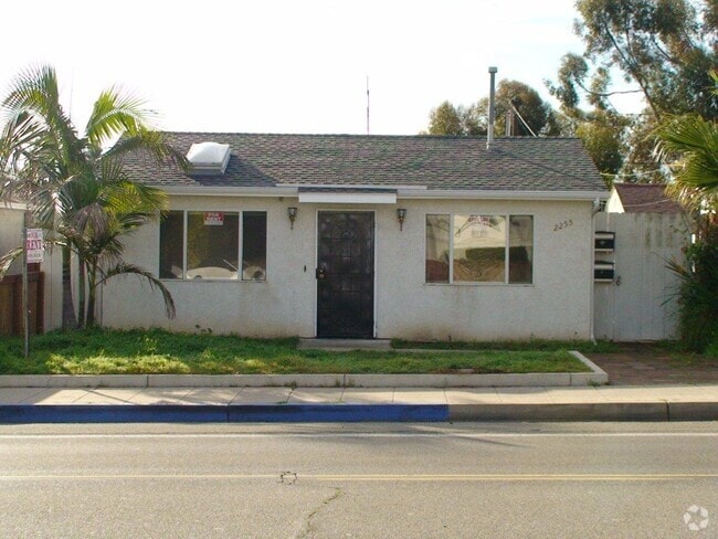 Building Photo - 2255 Garnet Ave Unit #1 Rental