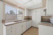 Photo - Freshly Updated Townhome - Light, Bright & Spacious!