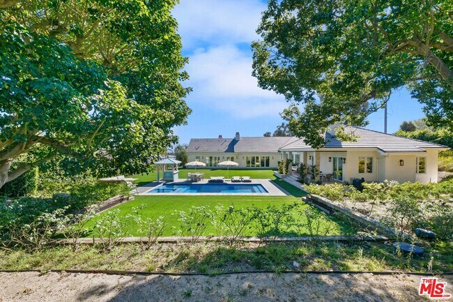 Photo - 28861 Selfridge Dr