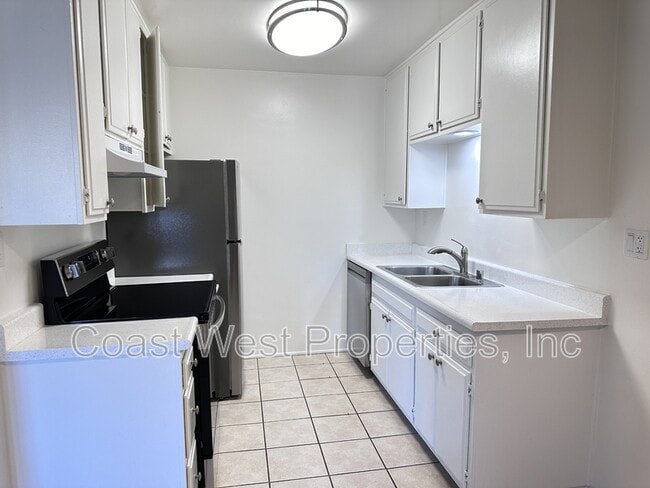 Photo - 1810 Broadway St Unit 15