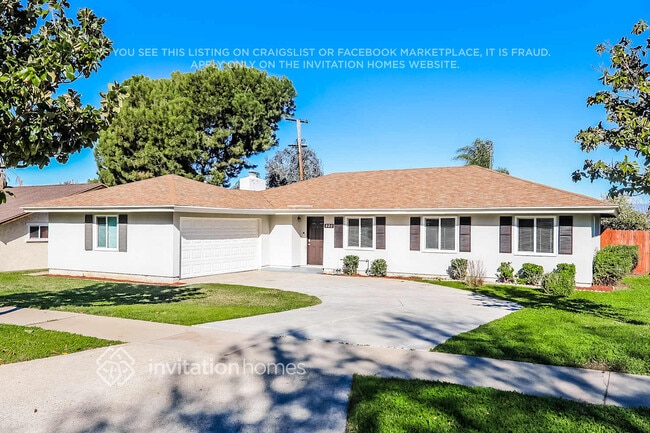 Photo - 321 W Hacienda Dr