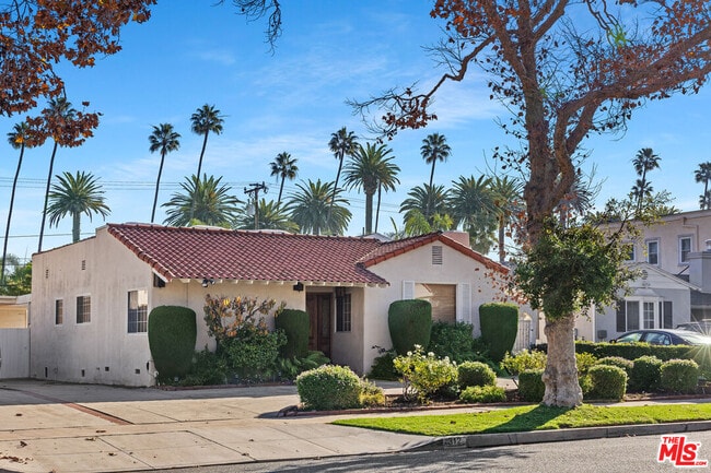 Photo - 312 S Maple Dr