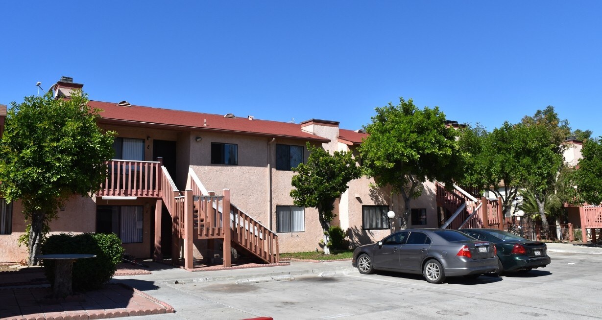 Photo - Penny Lane Apartments