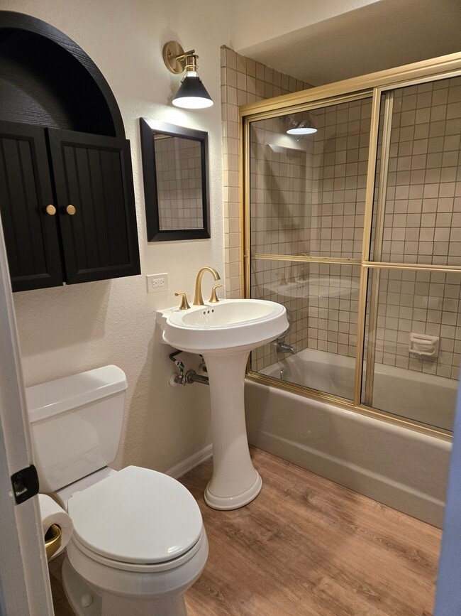 Photo - 917 Torrance St Unit #9