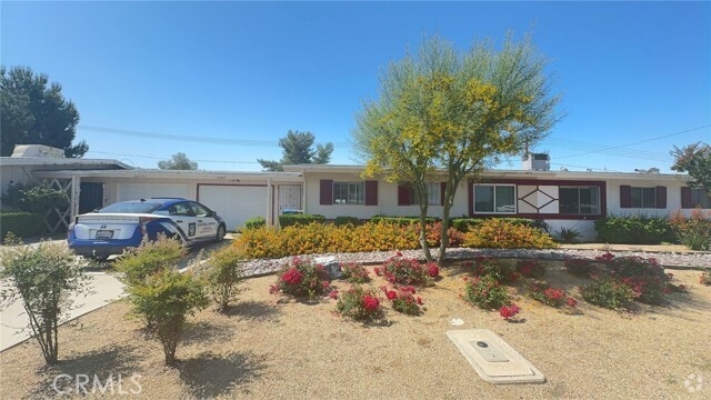 Building Photo - 26415 Cherry Hills Blvd Rental