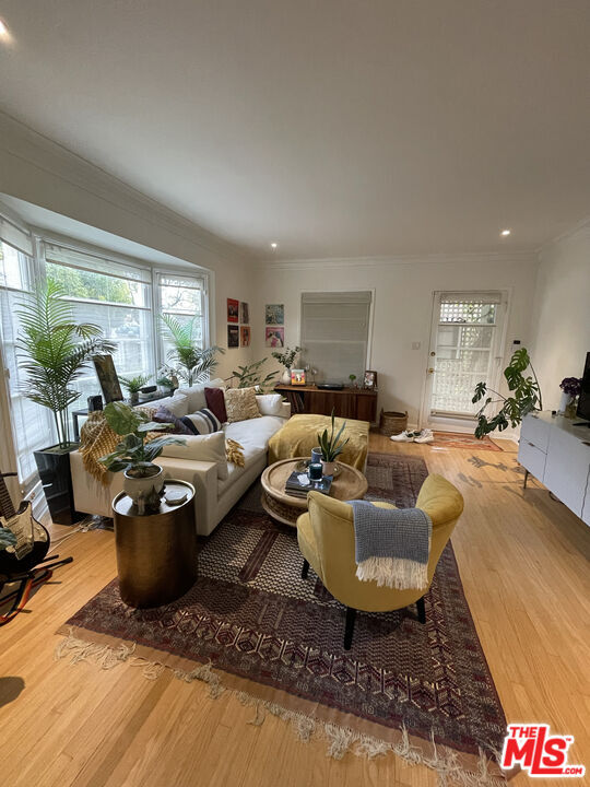Photo - 1173 Masselin Ave