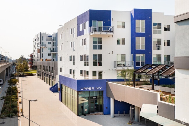 Entry - Upper Ivy Residences