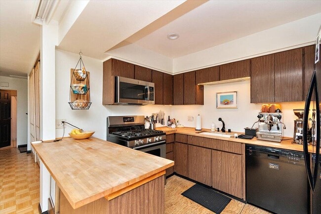 Photo - 2112 Southridge Dr